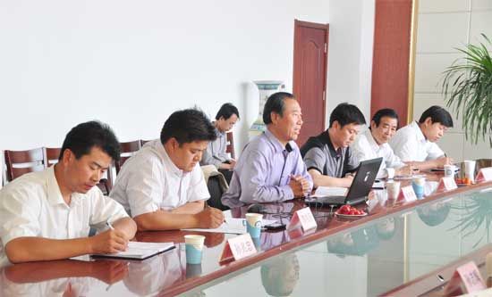 我院参加座谈会领导