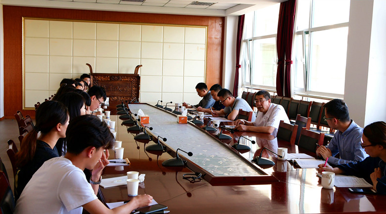 红足—世足球网举行“我与校长面对面”座谈会活动