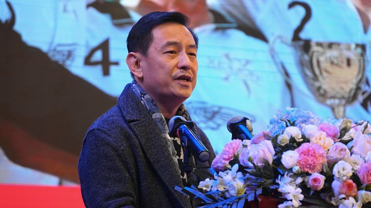 晚点教育创始人  董事长李强来红足—世官网作“感恩与成长”报告会
