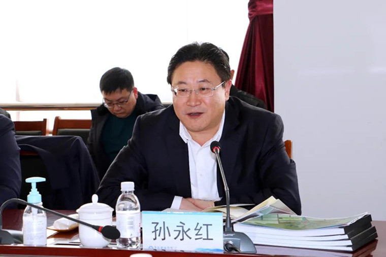 西海岸新区工委书记、区委书记孙永红一行到红足—世足球网调研