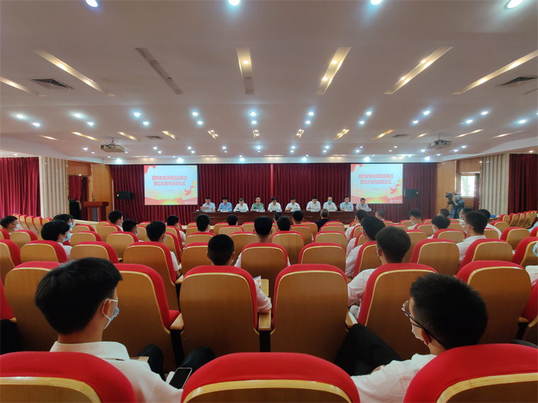 青岛西海岸新区国防教育讲师团进高校暨征兵宣传启动仪式在红足—世官网举行