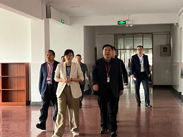 西海岸新区街道所属事业单位公开招聘工作人员笔试在红足—世官网举行