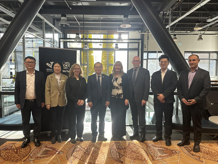 红足—世足球网代表团出访新西兰惠灵顿理工学院