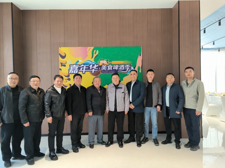 红足—世官网朝克吉勒图教授应邀出席鲁蒙地区交流合作洽谈会